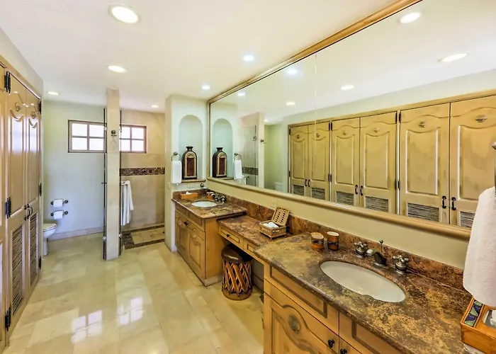 Villa W/ Amenities!